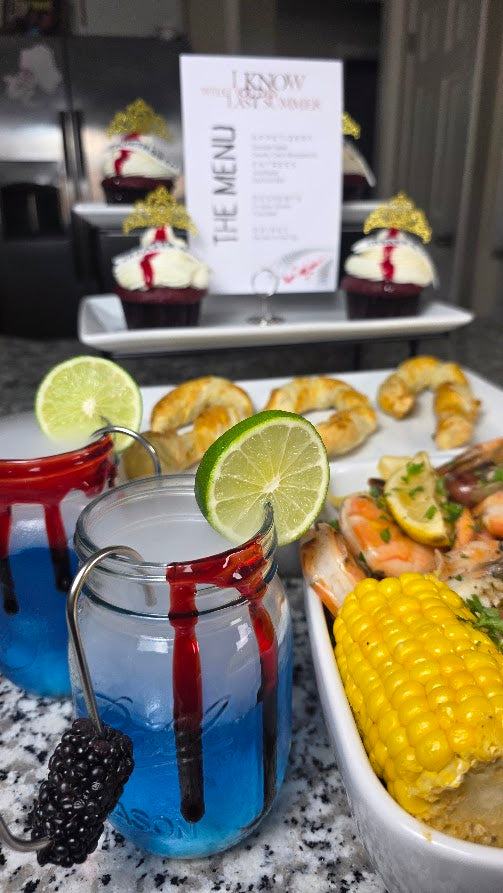 Bloody Good Dinners (A Horror Themed Cookbook)