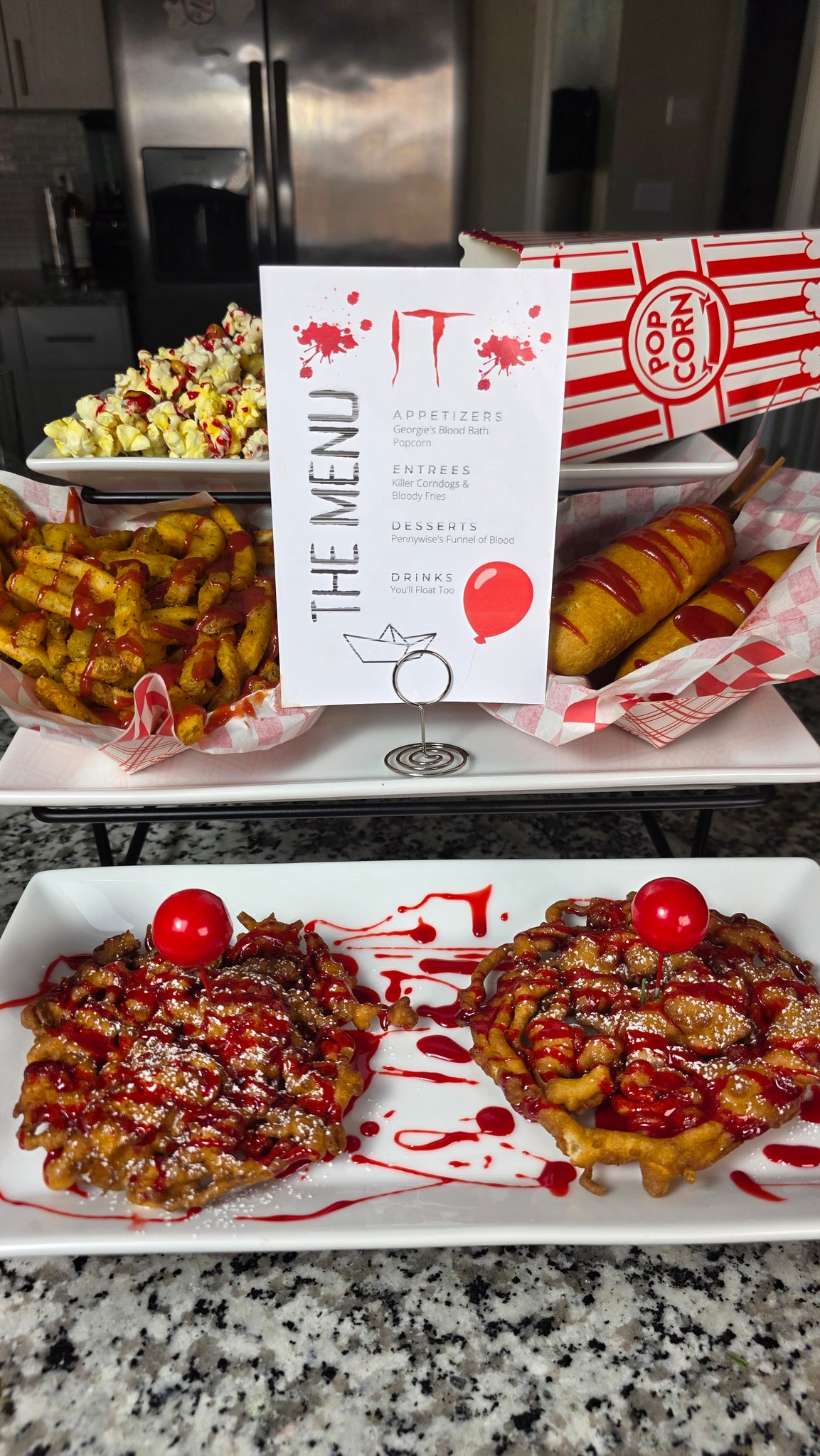 Bloody Good Dinners (A Horror Themed Cookbook)